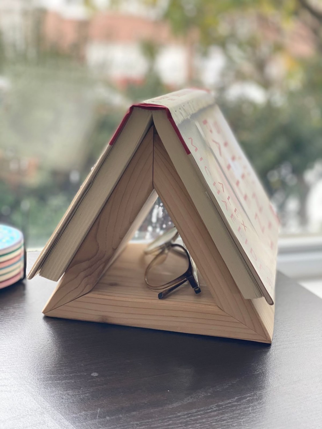 جا کتابی چوبی مدل مثلث کد 2083
